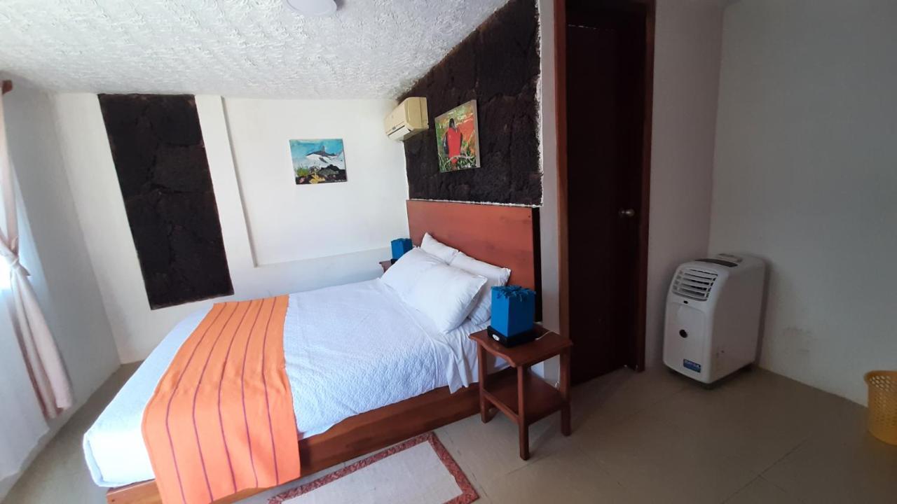 Hostal Tero Real Puerto Villamil Exterior photo