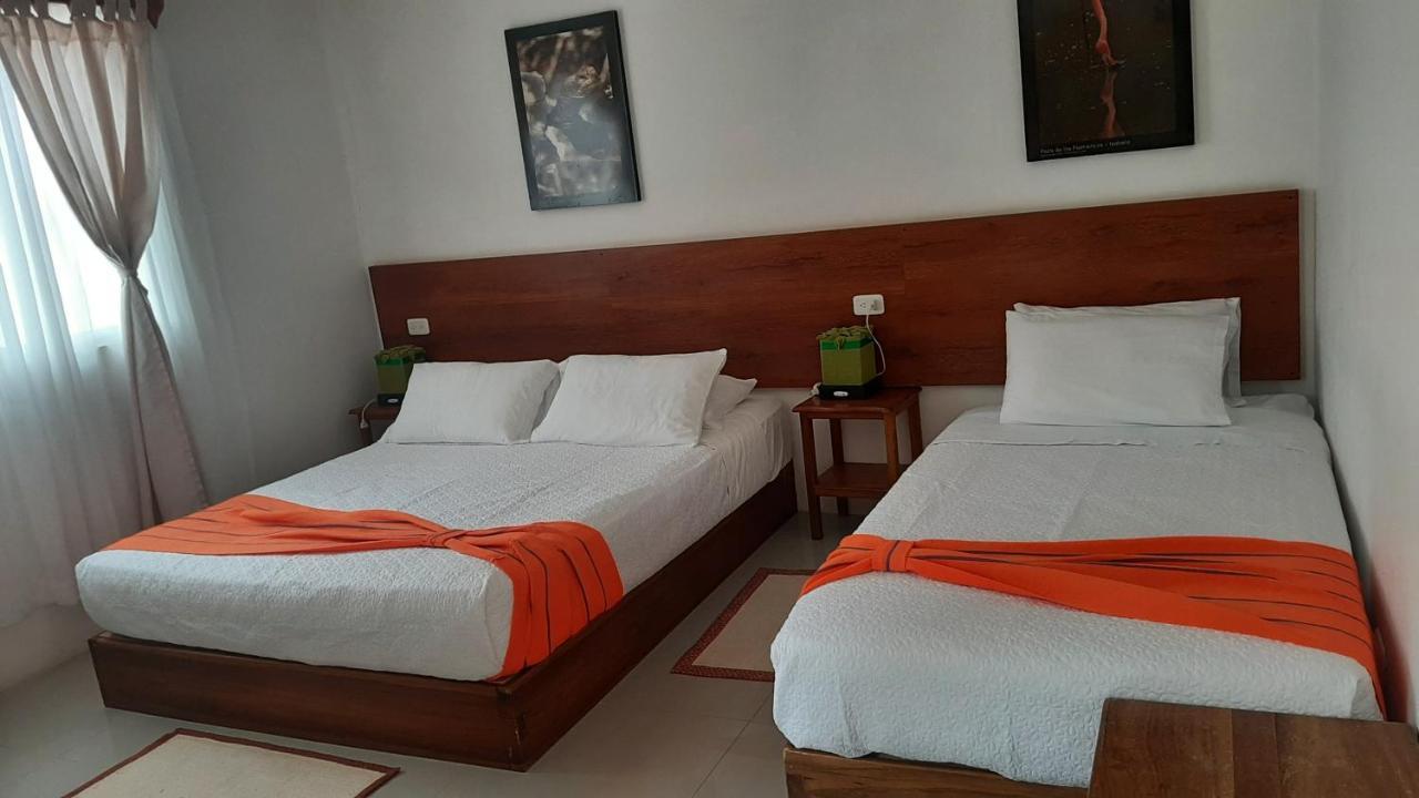 Hostal Tero Real Puerto Villamil Exterior photo