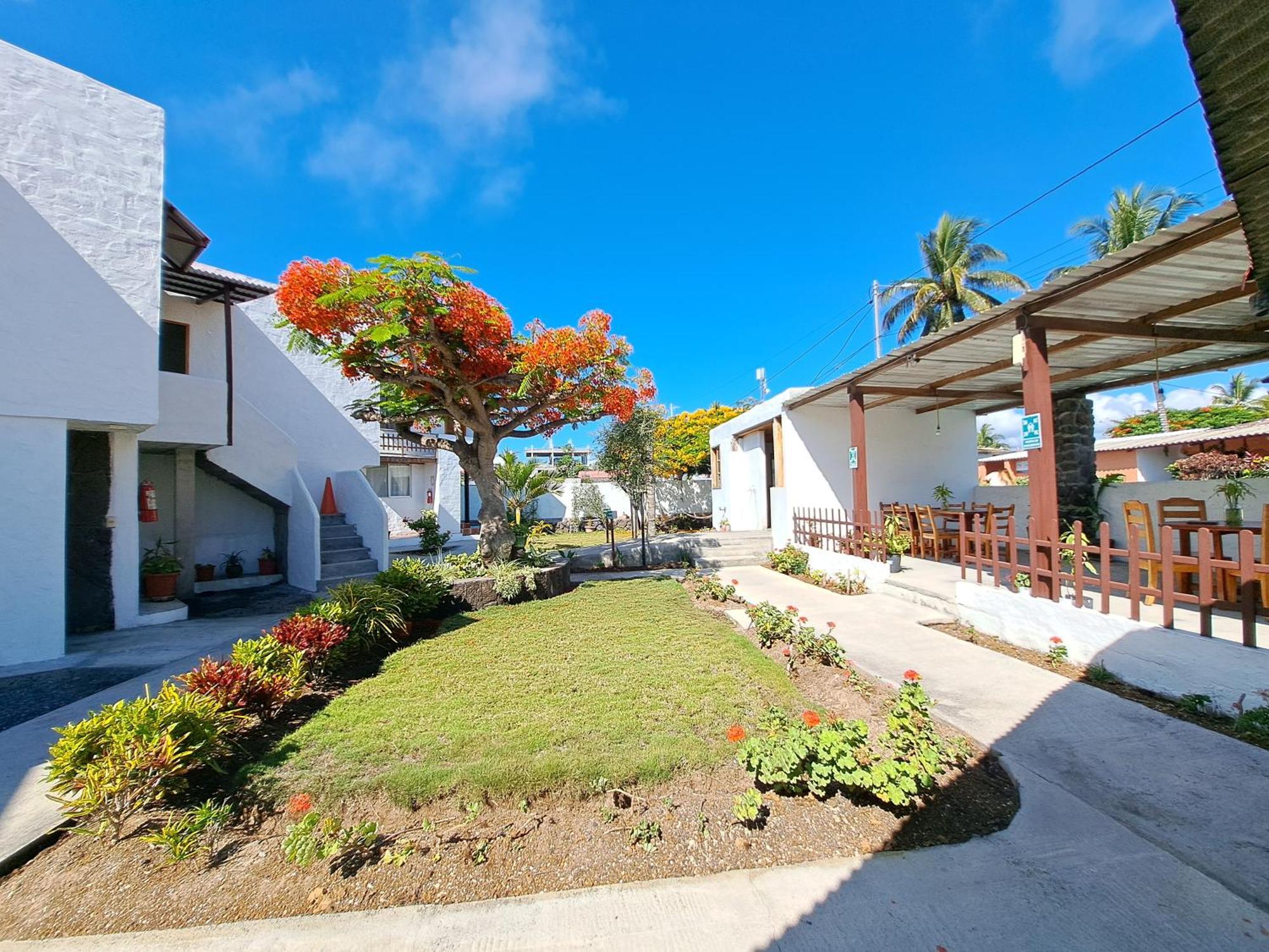 Hostal Tero Real Puerto Villamil Exterior photo
